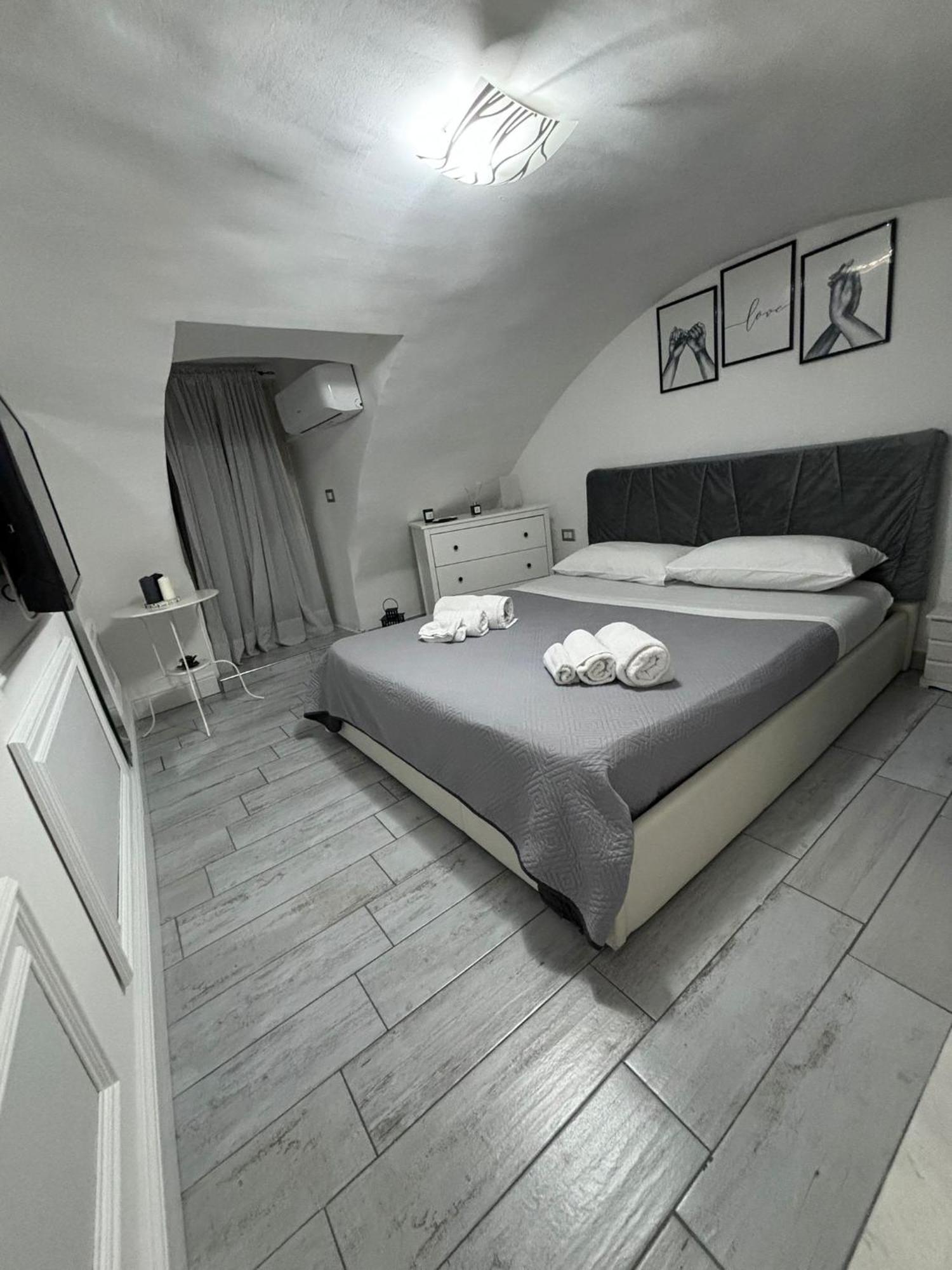 Ferienwohnung La Casa Di Zia Raf Neapel Exterior foto